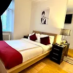 Knightsbridge One Bedroom Flat