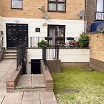 London Flat Close To Canary Wharf & Greenwich O2