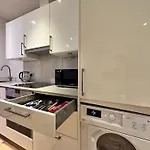Mayfair Studio By Oxford Street - Luxurylondonstays