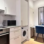 Mayfair Studio By Oxford Street - Luxurylondonstays