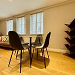 Kensington 2Bed Stucco Bright Large High Ceilings - Luxurylondonstays