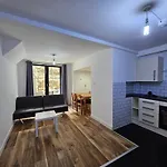 London Aldgate Apartment
