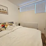London Aldgate Apartment