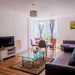 Spacious 2Bd 2Baths Apartment In Central London