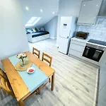 Large 1-Bedroom Flat, 5 Guest, London - F4