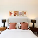 The South Wimbledon Escape - Lovely 3Bdr With Balcony