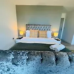 Ft10 Brick Lane Apartment