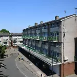 Spacious 2Bedroom Apartment In London City Airport