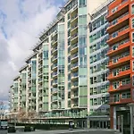 Riverside 1 Bed Apartment