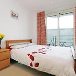 Riverside 1 Bed Apartment
