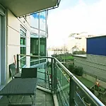 Riverside 1 Bed Apartment