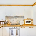 Homely 4 Bedroom House In Brixton