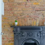 Stylish 1Bd Flat With Private Terrace - Kilburn