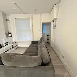 1 Bedroom Cosy Spacious