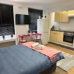 Family Studio Apartment In Central London