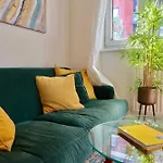 Chic 4-Bed Apartment In Trendy Clerkenwell W Balcony And Walking Distance To Tube