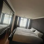 2 Bedroom Flat In Zone 1 East Central London With Parking