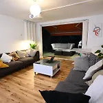 3-Bed House With Amazing Garden