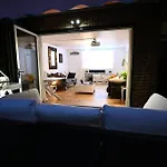 3-Bed House With Amazing Garden