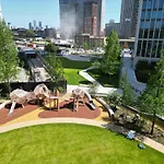 Battersea Power Station - Winter Garden Balcony & 1Gb Wifi - Luxurylondonstays
