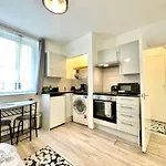 Spacious Studio - Central London South Kensington - Harrods
