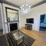 First Floor One Bed Apartment In Central West London