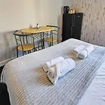 Spacious Room London