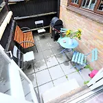3 Bedroom House In Euston, Patio & Bbq