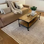 Gorgeous Flat Prime Location