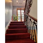 F203-Fantastic Second Flr Studio Near Hyde Park