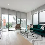 Battersea Power Station 2 Bed Close To Harrods