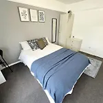 Beautiful Rooms In Prime Location!