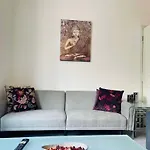 Luxury Apartment In Paddington