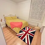 Luxurious 1 Bed Central London