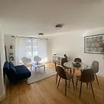 2 Bedroom Flat In Riverside West