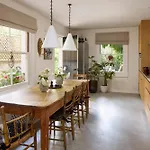 Art-Inspired Designer Family Home - Private Garden