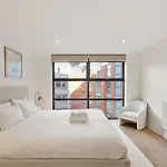 Flat 315, 33 Birtton Street