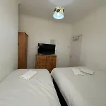 East London 2 Bedroom Flat