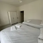 East London 2 Bedroom Flat
