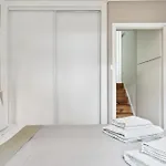 Spacious And Bright 1 Bedroom Flat