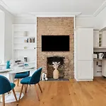 Spacious And Bright 1 Bedroom Flat