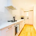 Stylishly Large Camden Apartment B1