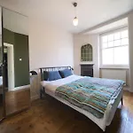 Top-Floor Covent Garden Flat
