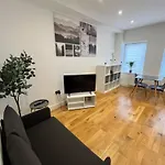 Stylish London Apartment - Stratford Near Abba Voyage, O2 Greenwich, London Stadium And Westfield Shopping Centre