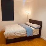 Lovely Cozy One Bedroom Apartment In Whitechapel