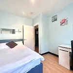Chaltons Guest House