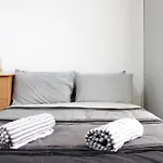Large Studio Garden Flat On Golders Green Road