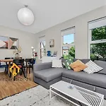 Unique 2 Bedroom Flat In Heart Of Walthamstow