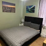 Cosy Studio Flat Forest Road