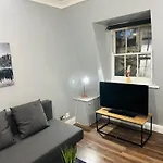1 Bedroom 1 Living-Room In King\'S Cross